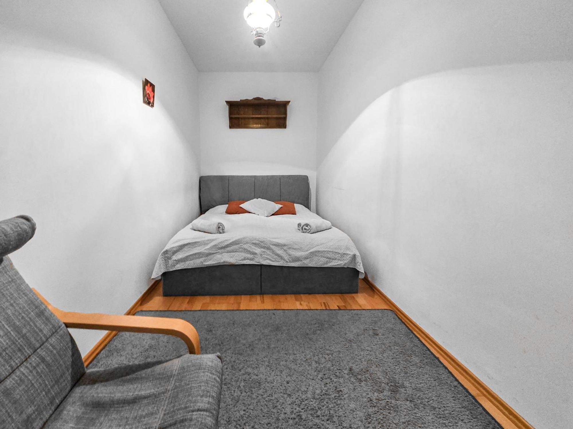 Three-Bedroom, Three King-Size Bed Retreat เวียนนา ภายนอก รูปภาพ